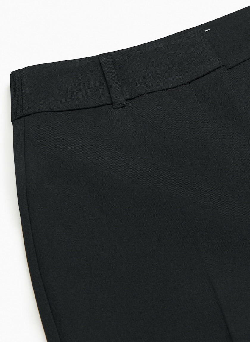 Detail close-up of Siamo Firenze black pants waistband and belt loops, emphasizing the refined tailoring and premium fabric texture.