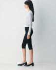 Low-Rise Chill Capri
